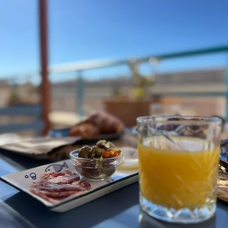 بوستا 3*
